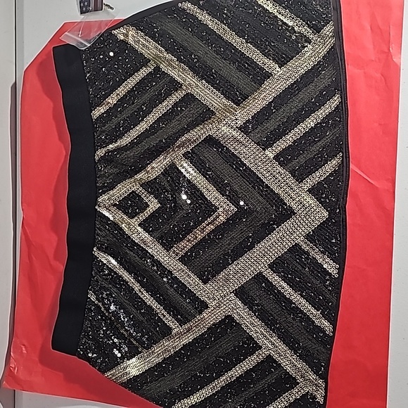 AI Authentic Icon Black W/ Bronze & Gold Festival Girl Mini-Skirt Size M NWT - Picture 5 of 16